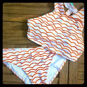 NWT orange and white wave print tankini